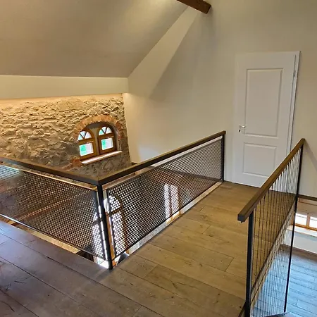 Exklusive Galeriewohnung Mit Privatsauna Und 2 Kaminen Großharthau
